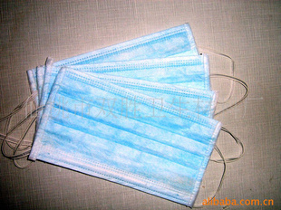 仙桃市雙勝衛(wèi)生材料廠 專業(yè)供應(yīng)高品質(zhì)三層無(wú)紡布口罩、活性炭口罩、醫(yī)用棉紗口罩及鞋套